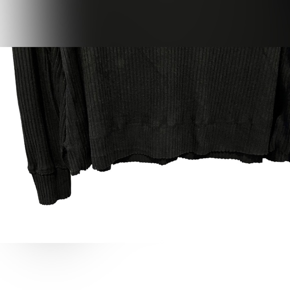 NWT Wild Fable Black Ribbed Knit Ribbed Open Hem Sweater Size Medium, Boxy Fit - Picture 4 of 5